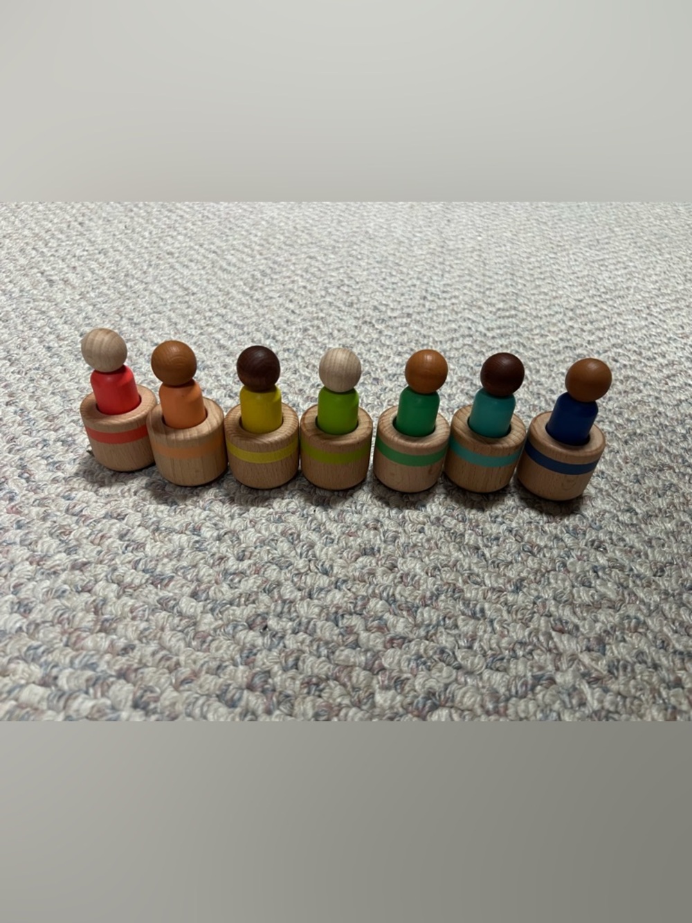 Lovevery Wooden Rainbow Peg Dolls Set - Multicolor